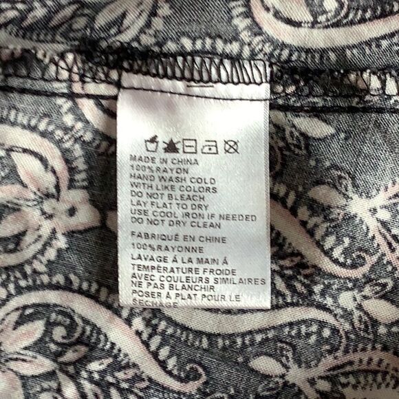 Ethereal Women’s off the shoulder blouse - Picture 9 of 10